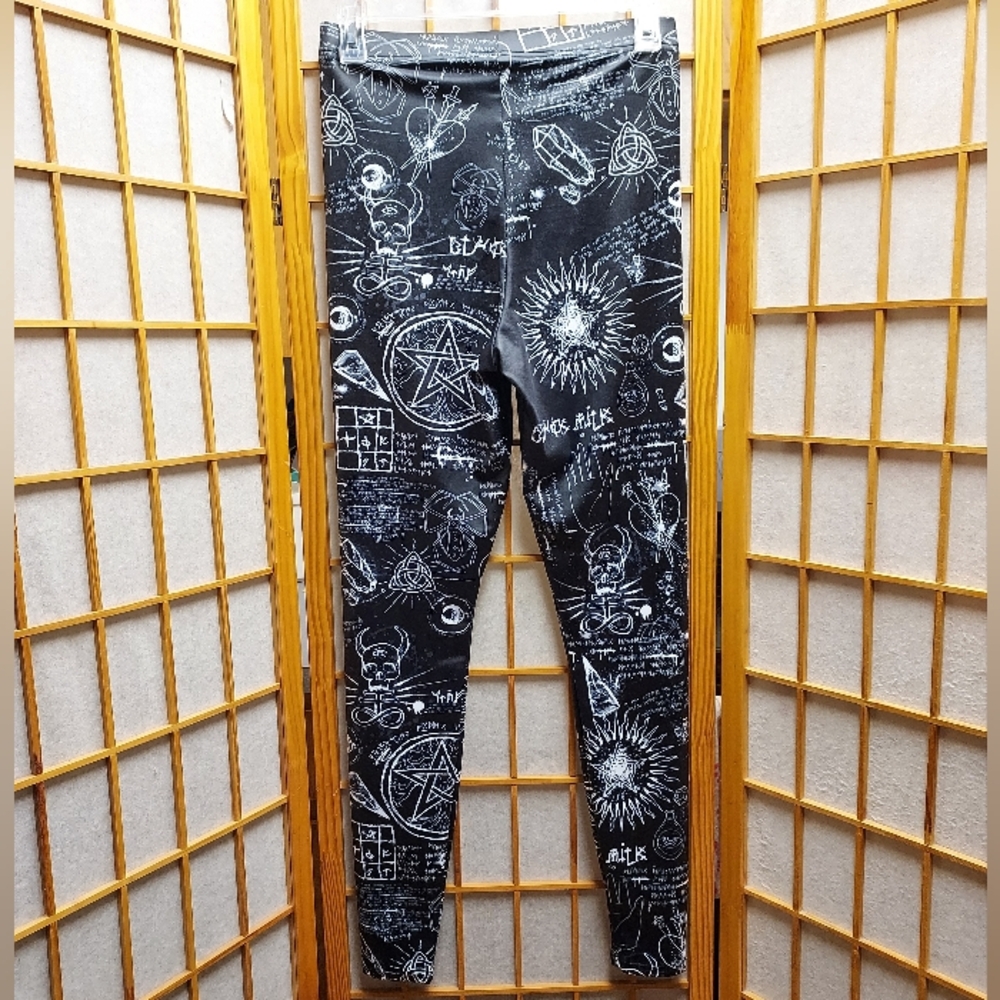 🐈‍⬛️🔮 Blackmilk Spellbound Leggings HWMF Juniors M/L Womens S/M - Picture 6 of 9